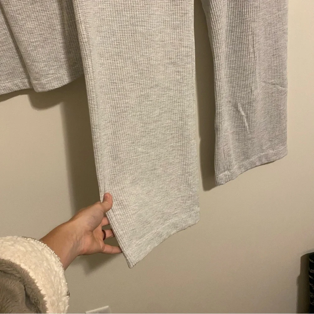 Soma Light Gray Waffle Knit Lounge Set size Small